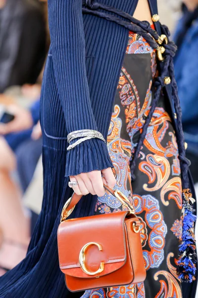 Look 61